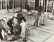 original 1962 photograph Lawrence of Arabia Lean shooting Jack Hawkins and Peter O'Toole